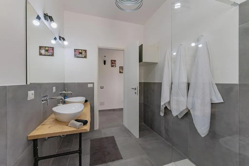 Panoramic Apartment On The Beach A/C Palermo