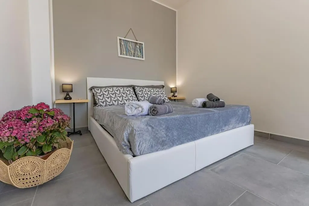 Panoramic Apartment On The Beach A/C Palermo